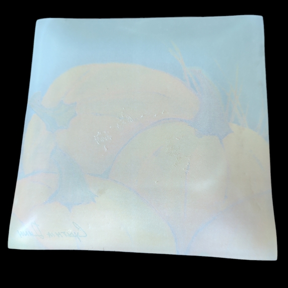 Cynthia Dunn glass pumpkin plate - Picture 2 of 3